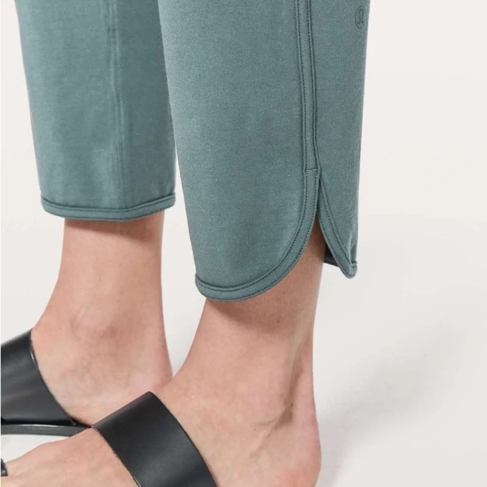 Lululemon Every Moment Pants
